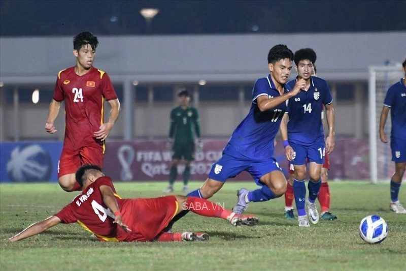 U19 Việt Nam giành ngôi đầu sau trận hòa U19 Thái Lan