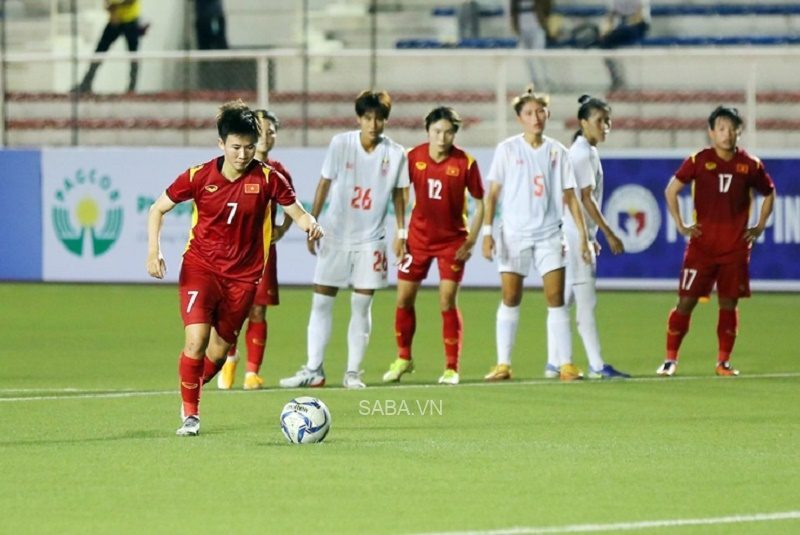 ĐT nữ Việt Nam dẫn 3 bàn ngay trong hiệp một